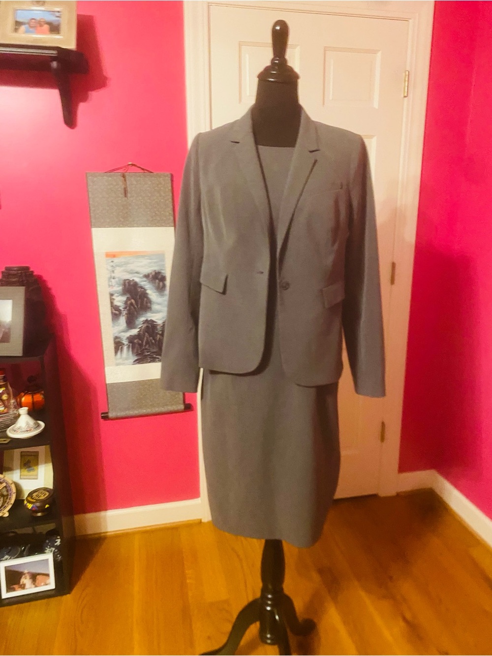 The Limited Gray Women's Two-Piece Skirt Suit Jacket and Dress